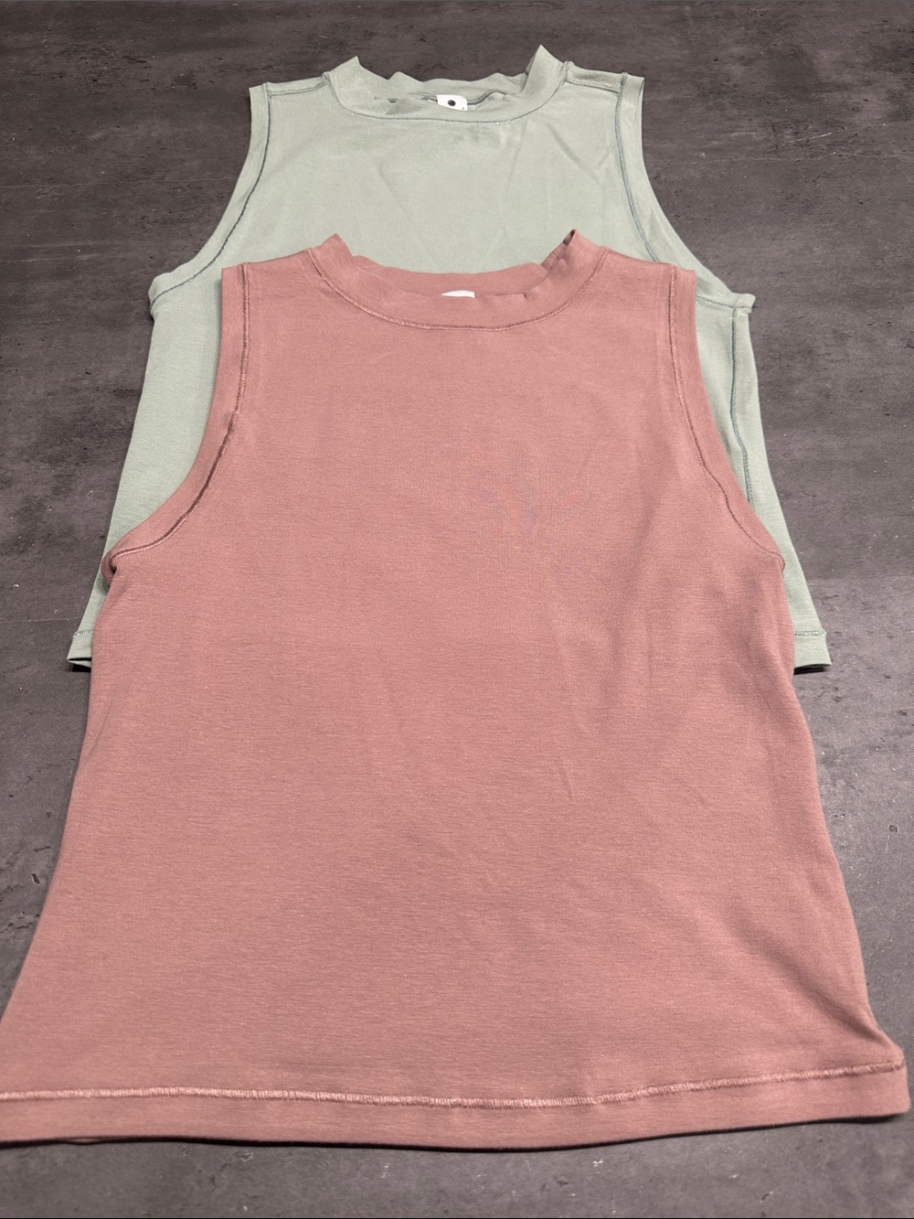 Yogalicious Sleeveless Yoga Tank Tops in Dusty Rose and Sage Green (2-Pack)